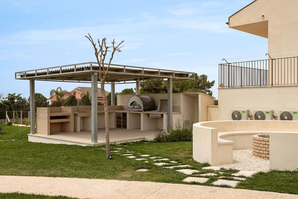 Villa Paradiso With Private Pool, Bbq Area, Huge Garden And Free Parking موديكا المظهر الخارجي الصورة
